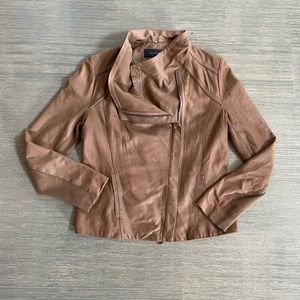 100% Lamb’s Leather Ellie Tahari Side Zip Cowl Jacket in size M